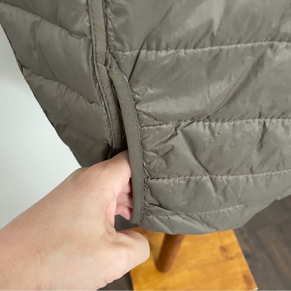 Hawk & Co Vest Puffer Reversible Duck Down Pockets Lightweight Olive Green Tan - Picture 13 of 15